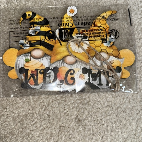 Yellow and Black Gnome Welcome Sign - Picture 6 of 7